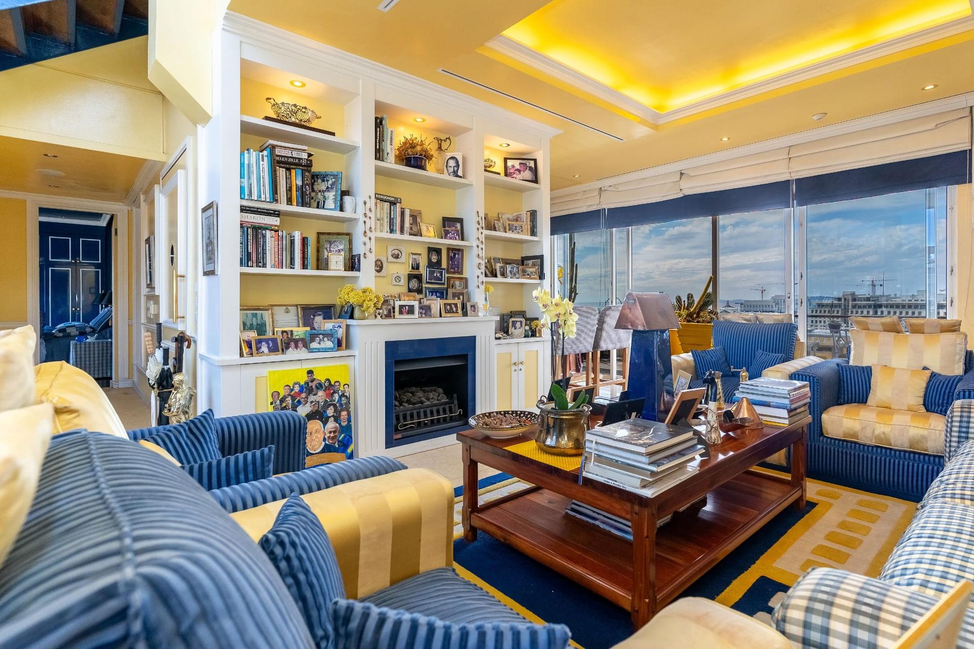 Iconic Duplex Penthouse with Unrivalled 360° Views — photograph 2