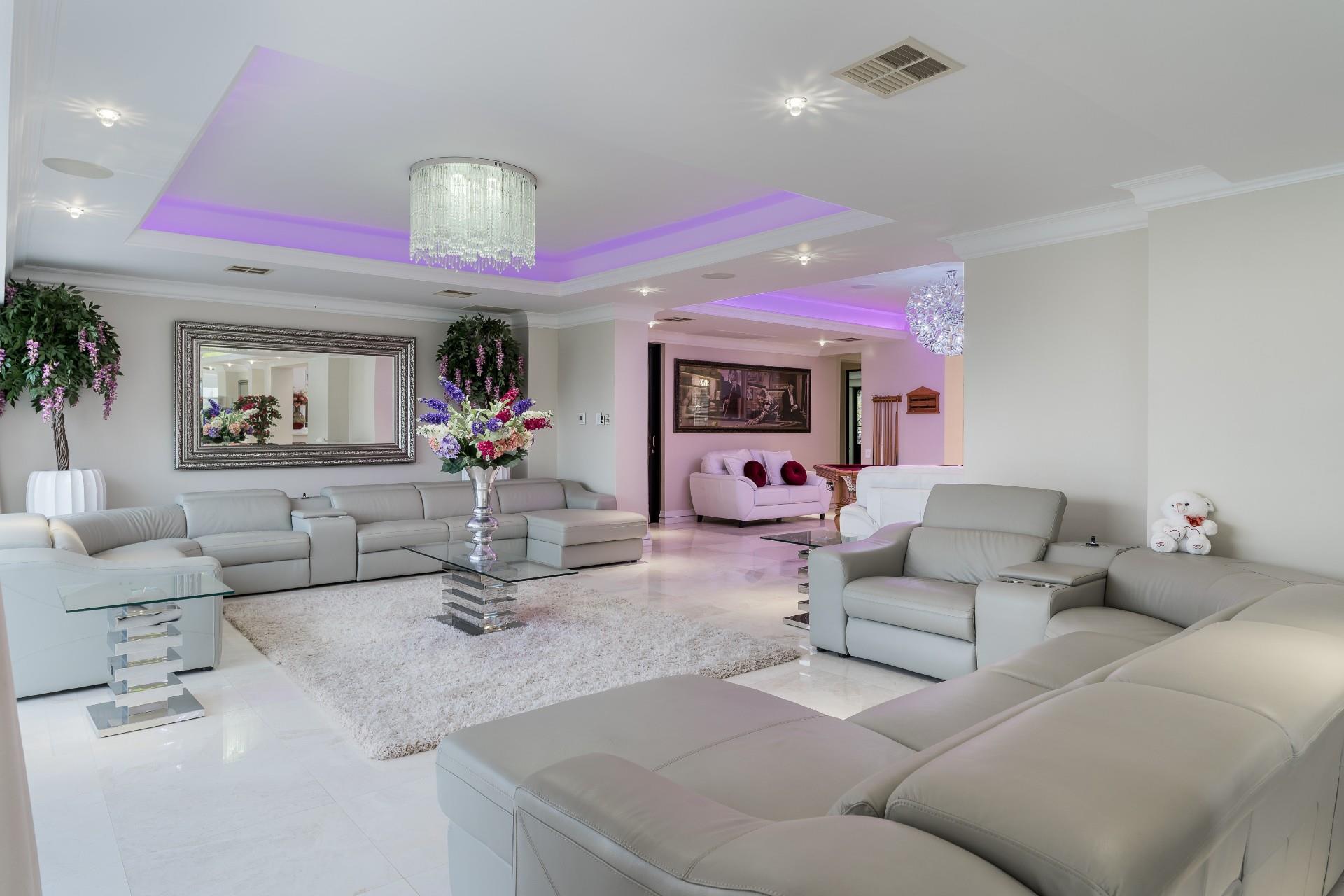 Ultra-Luxury Vineyard Villa with Private Wellness & Cinema Retreat — photograph 5