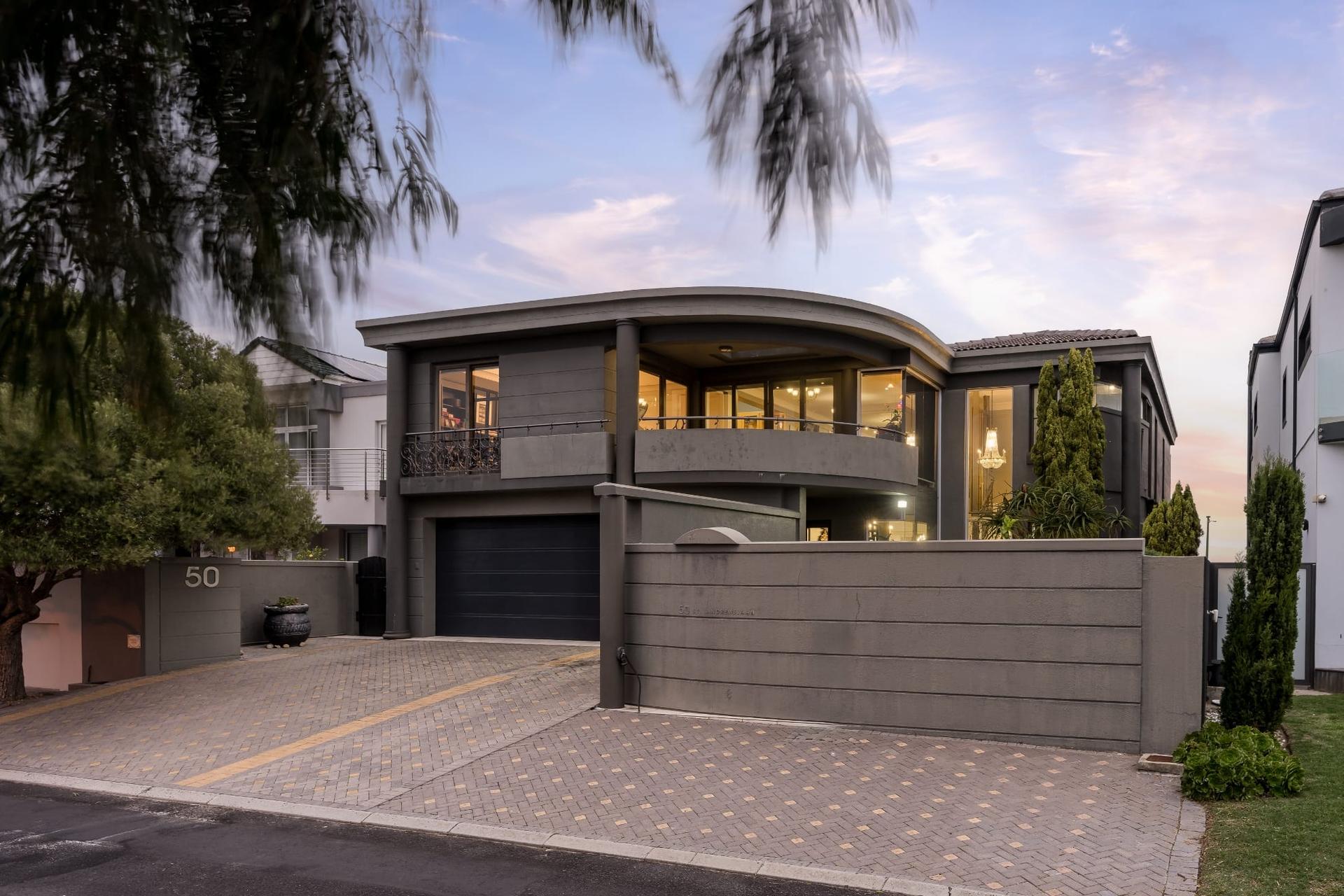 Luxury Living in Greenways Golf Estate — photograph 2