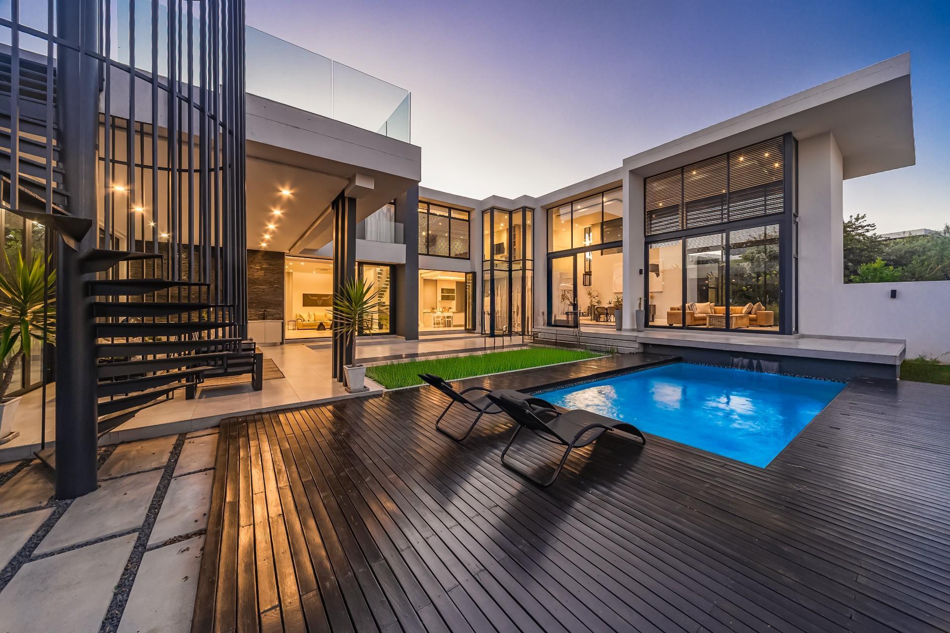 Contemporary 4-Bed Gem in Steyn City — photograph 2