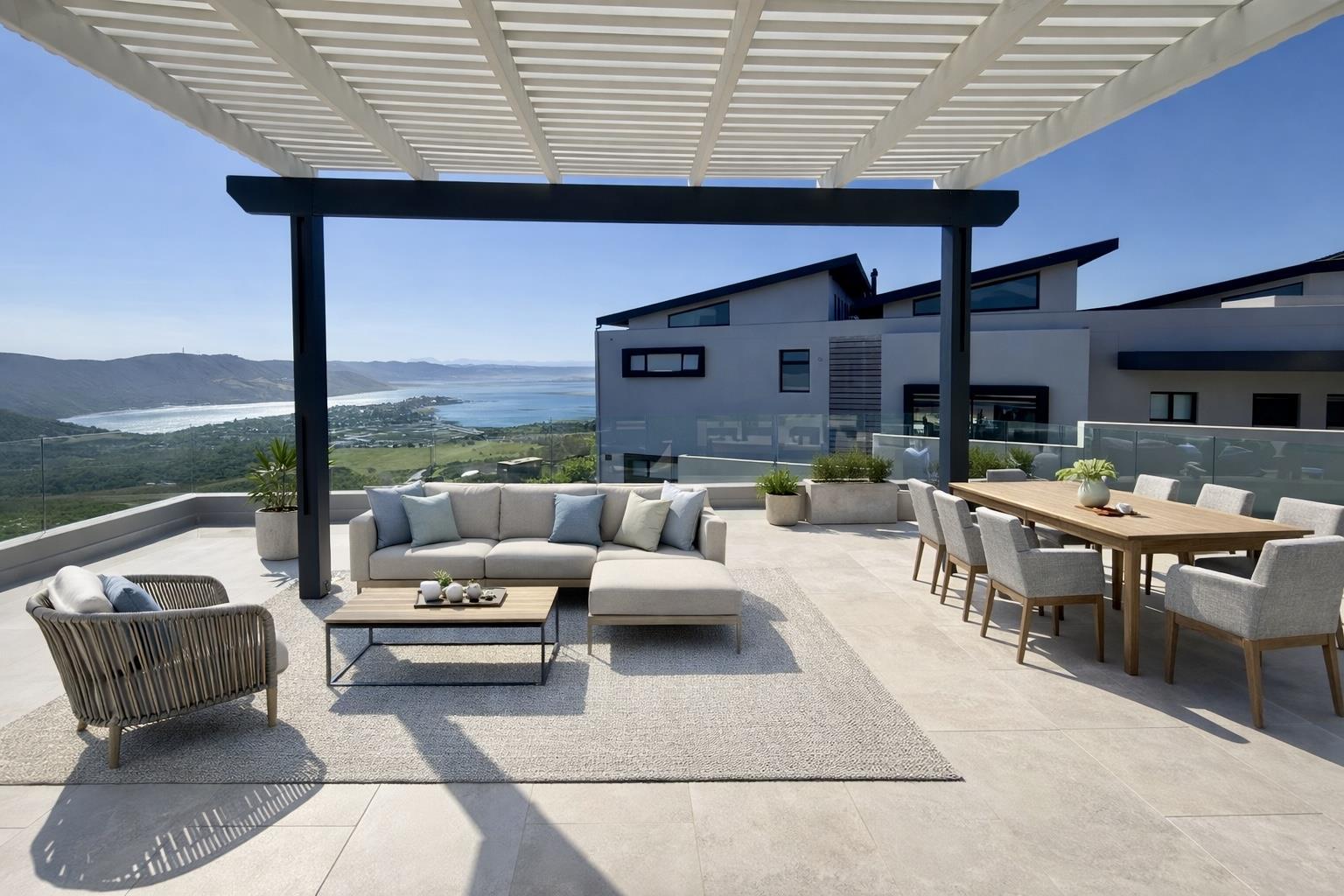 Elevated Contemporary Living with Panoramic Views — photograph 5