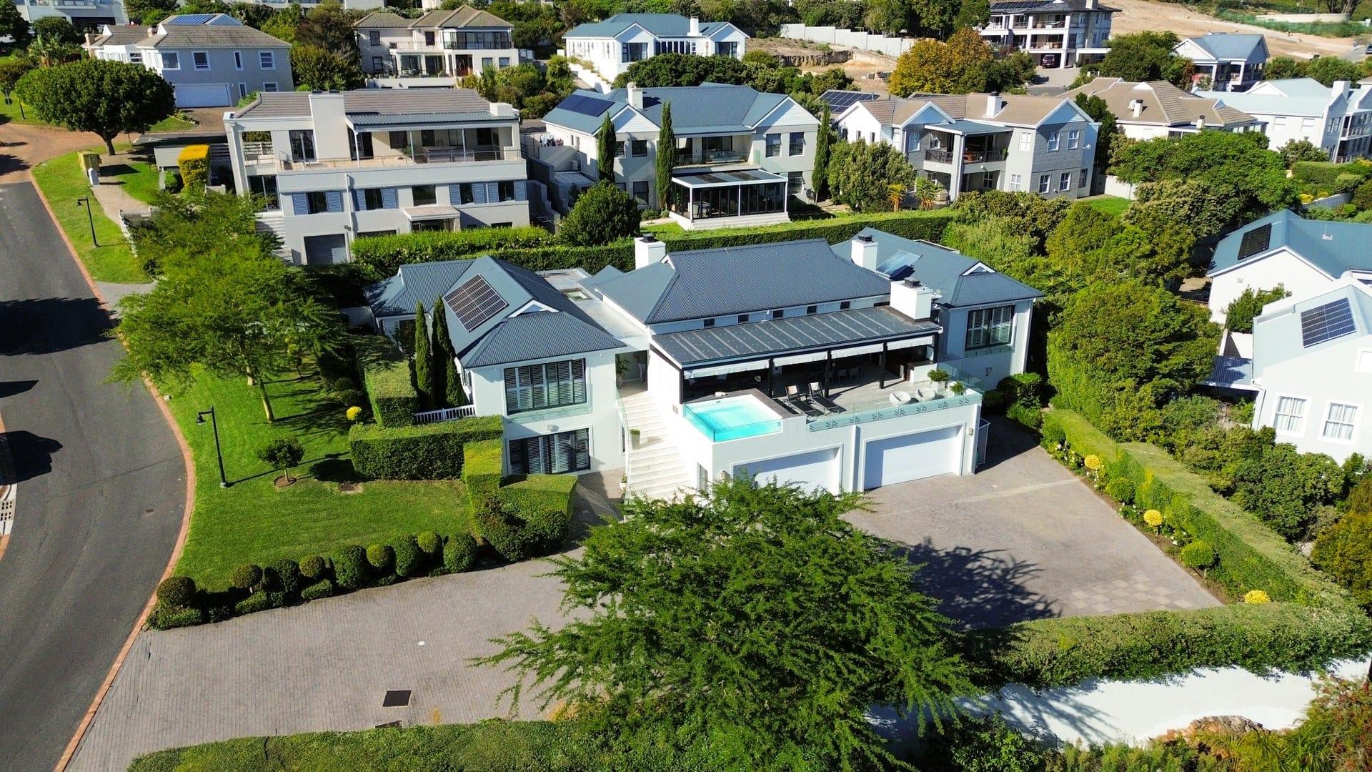 Property of Distinction with Panoramic Sea Views — photograph 4