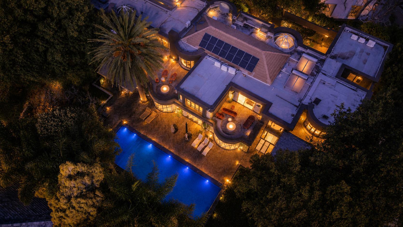 A Landmark Mansion Reimagined for Extraordinary Living — photograph 2