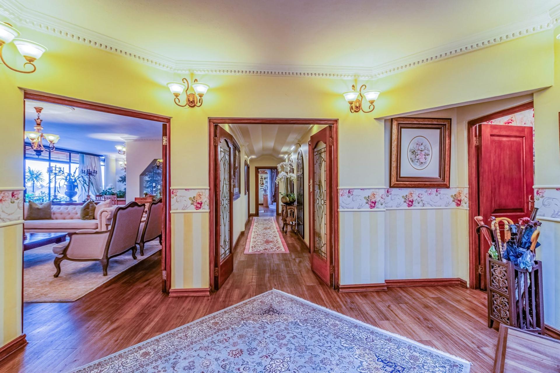 Architectural Grandeur in a Private Luxury Enclave — photograph 3