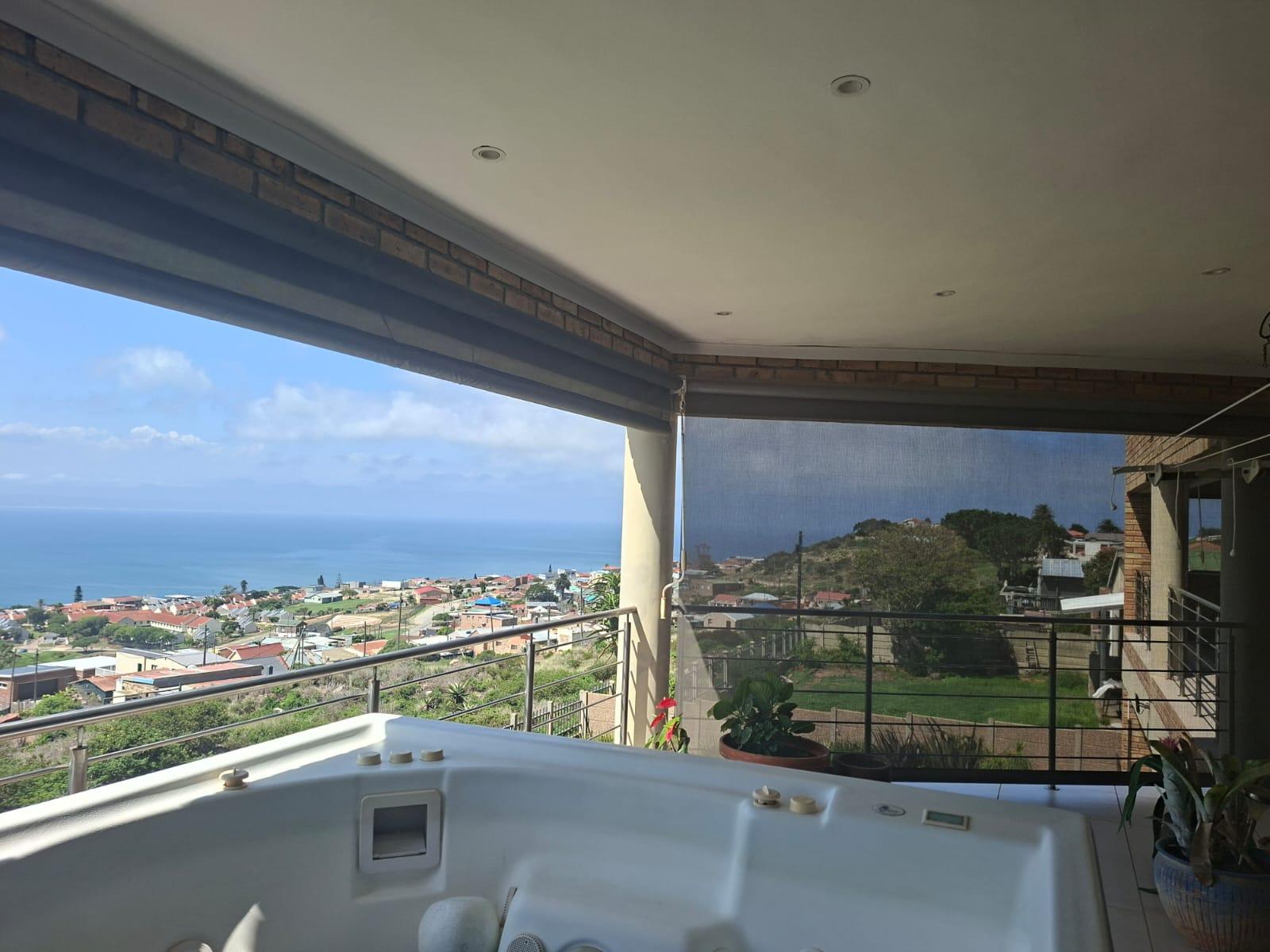 6 Bedroom House For Sale in Da Nova — photograph 3