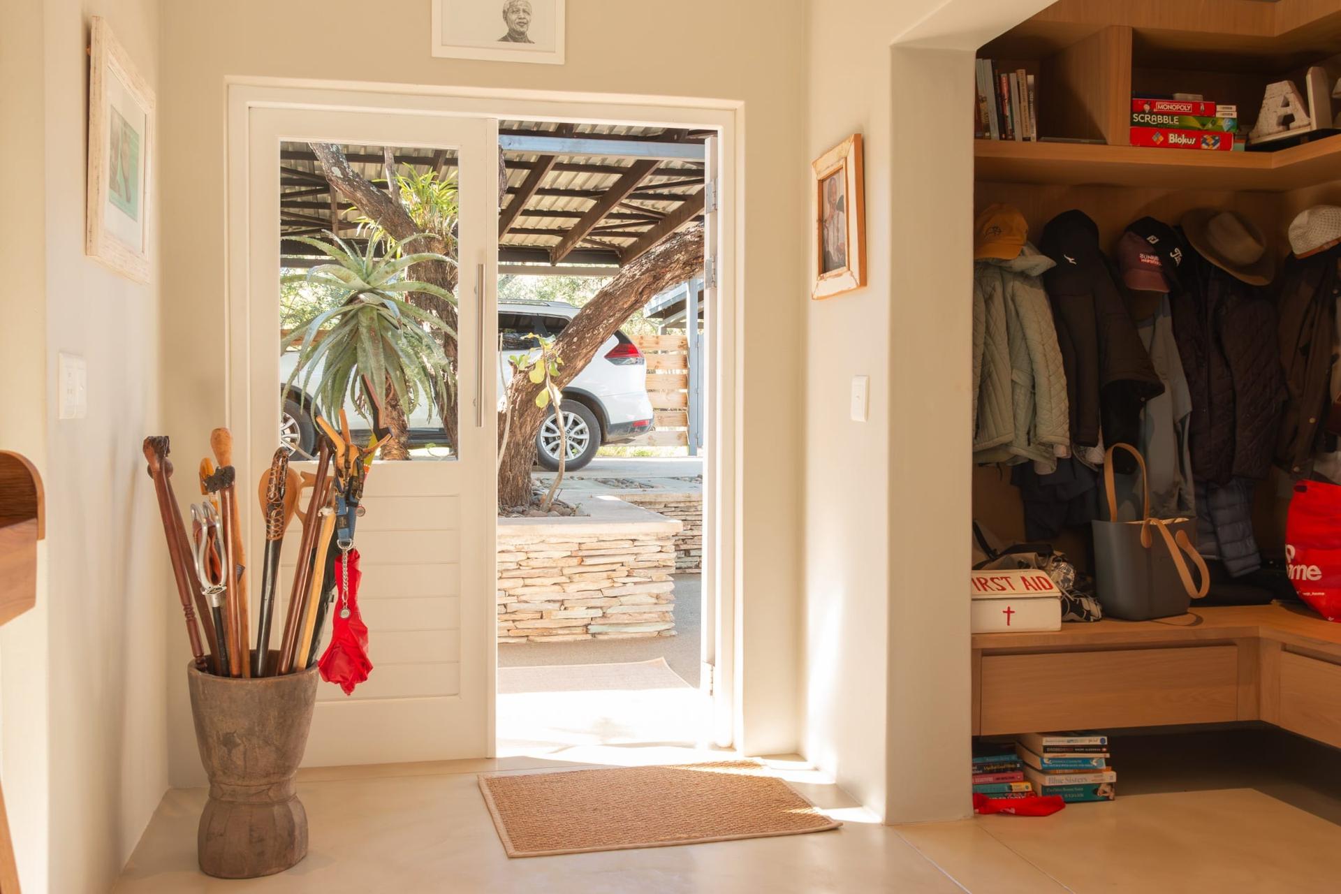 Luxury Off-Grid Bushveld Living — photograph 4