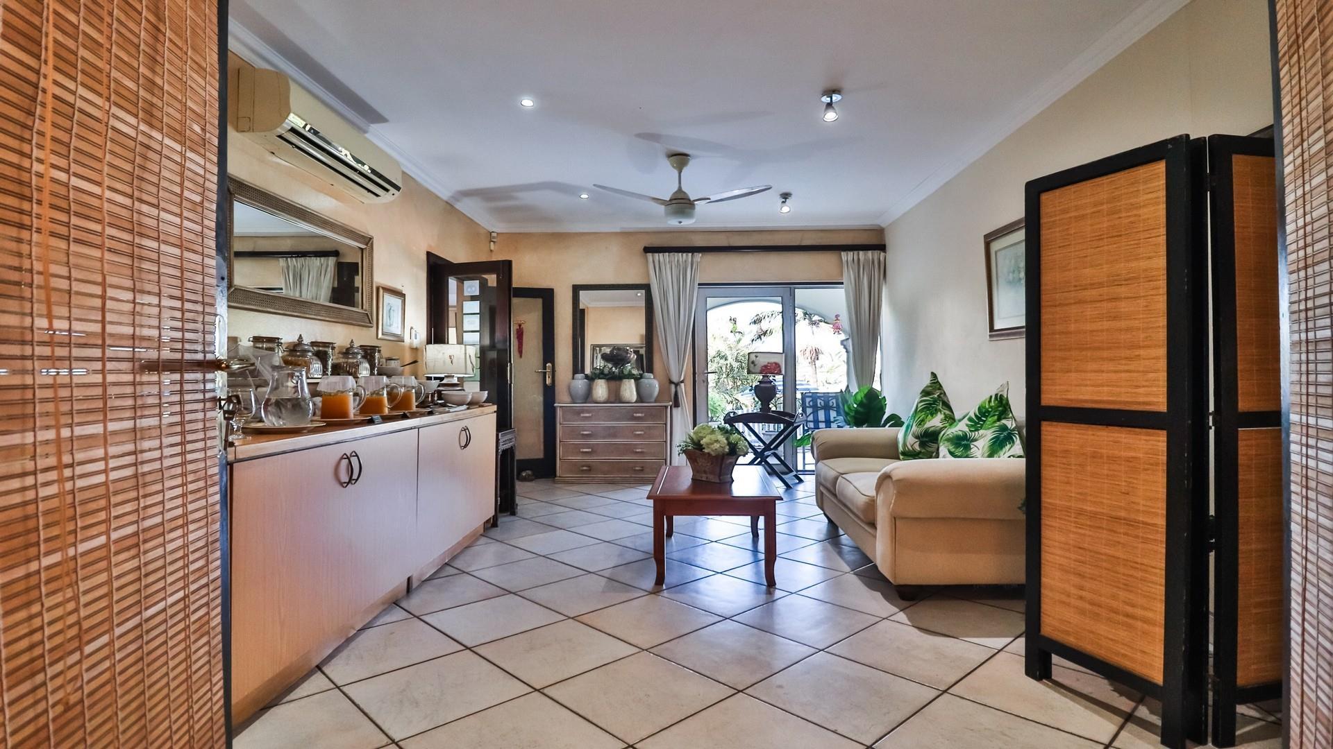 8 Bedroom Guest House For Sale in Umhlanga Central — photograph 2