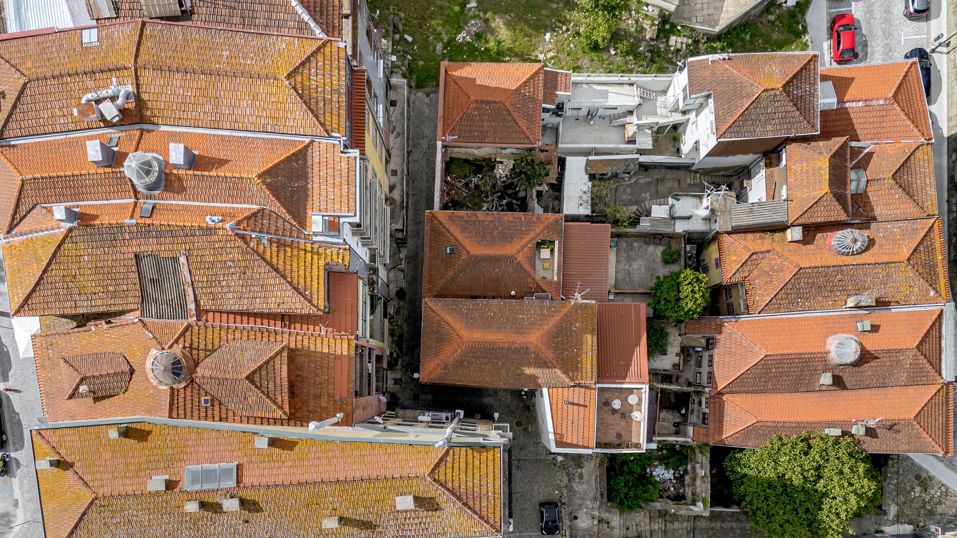 Building in Porto (97688) — photograph 4