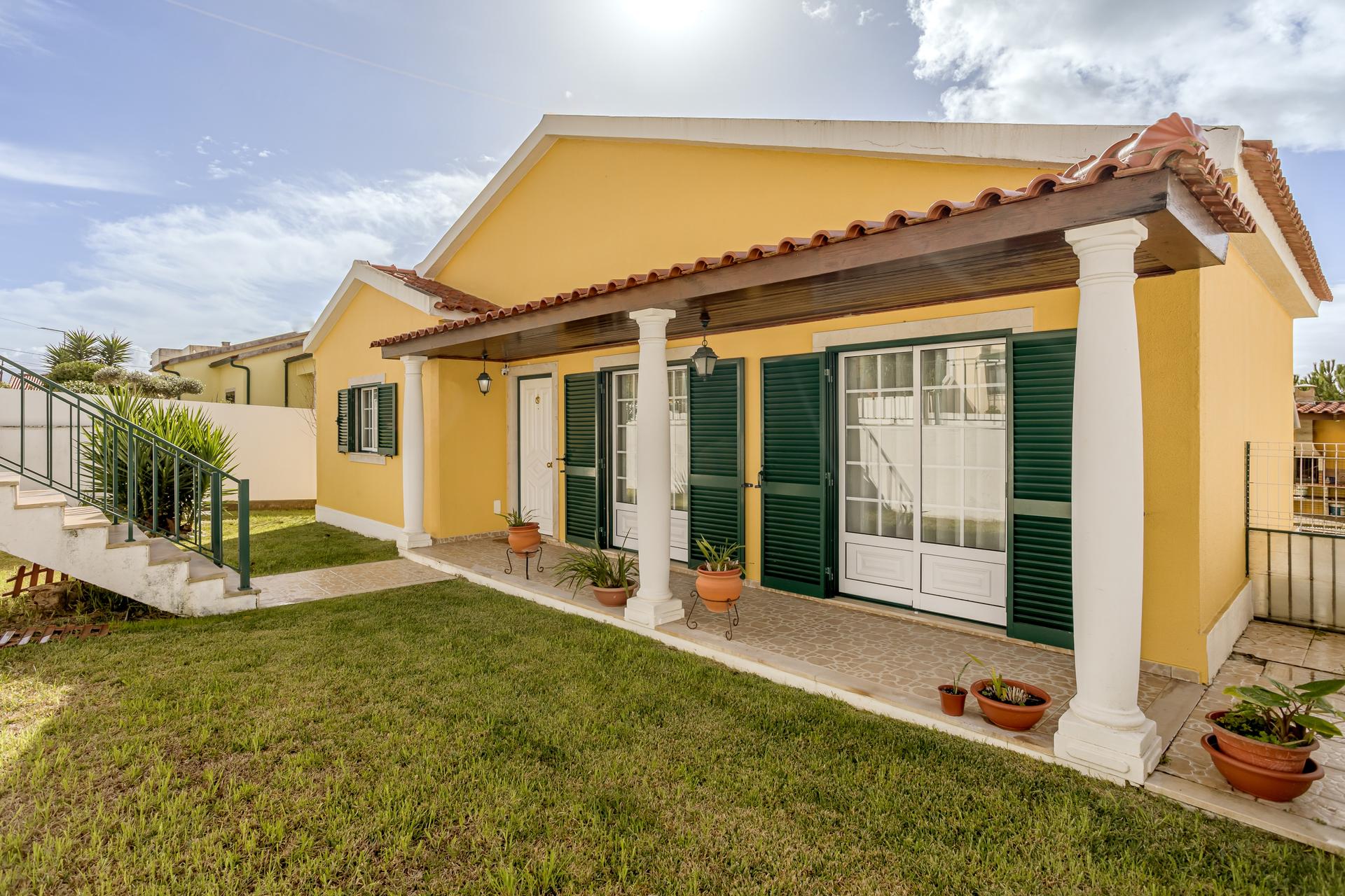 House in Cadaval — photograph 2