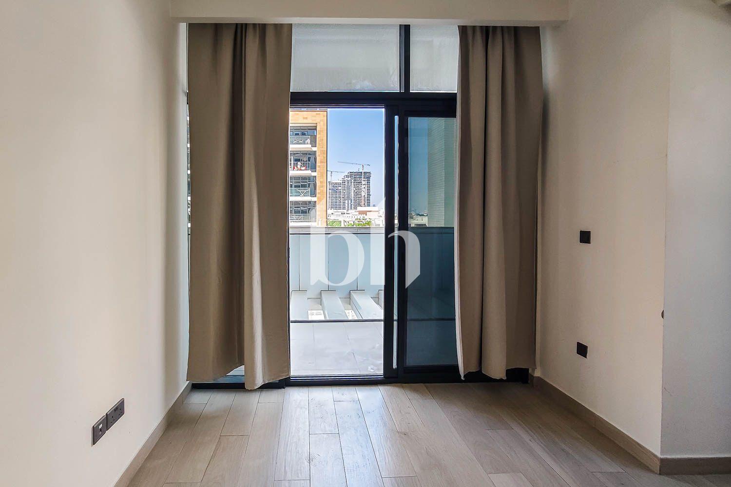 Azizi Riviera 26 — photograph 2