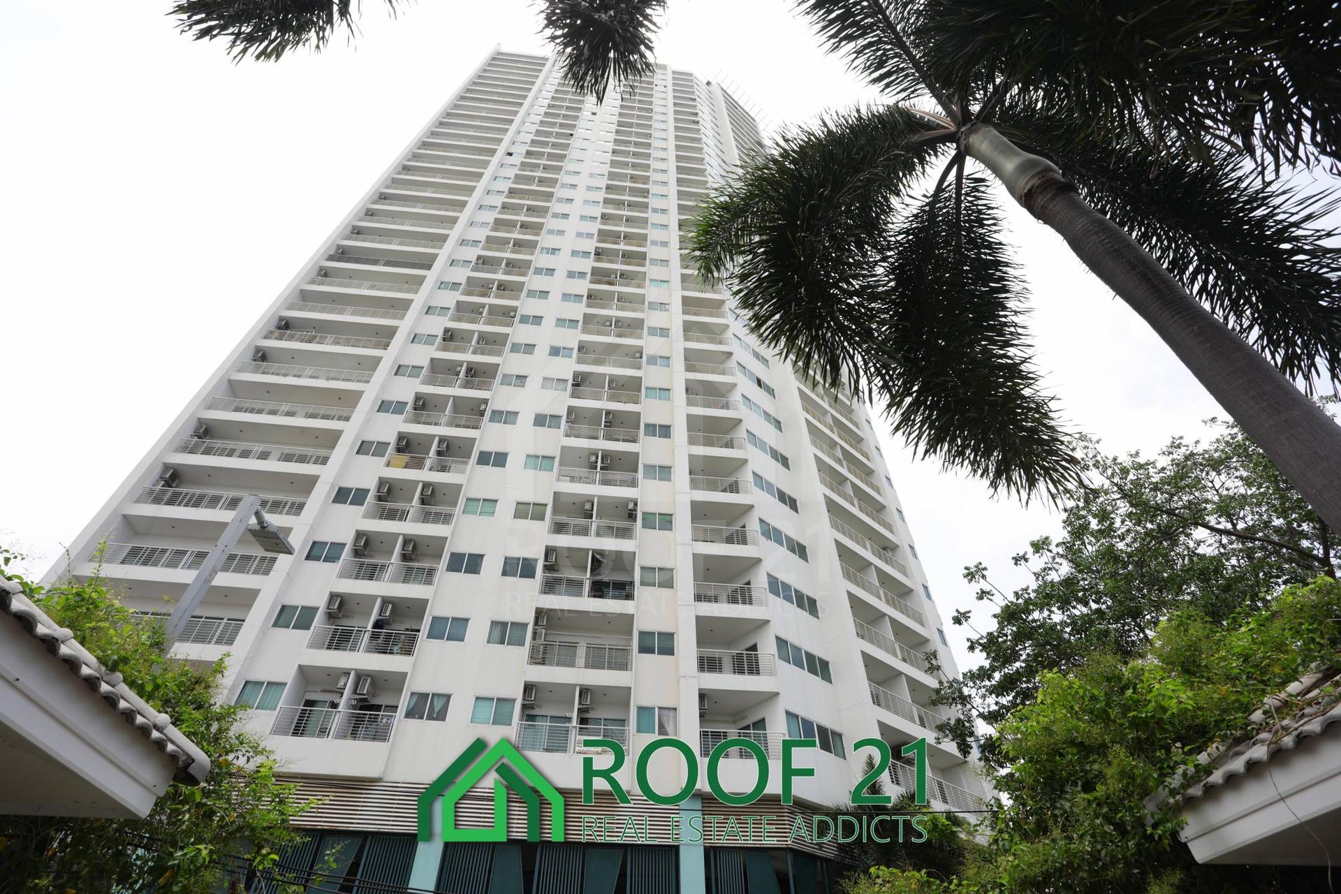 Ad Hyatt Condominium — photograph 4