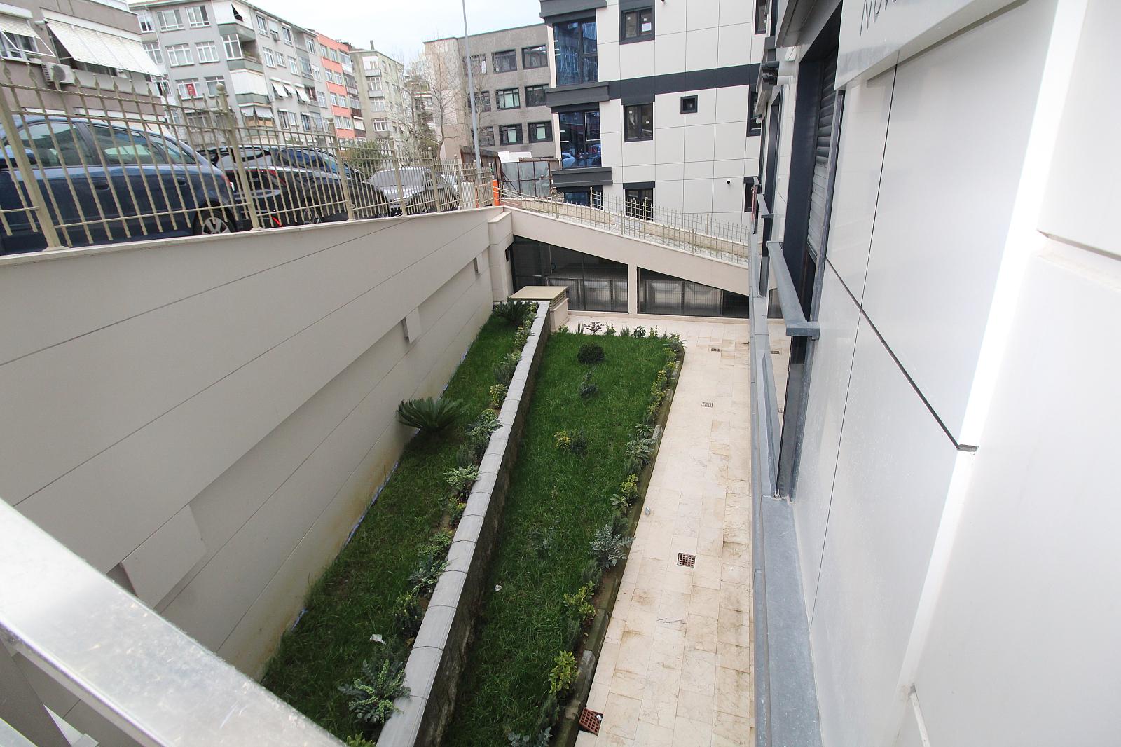 Apartments in Dikilitaş, Beşiktaş (IST-01805) — photograph 3