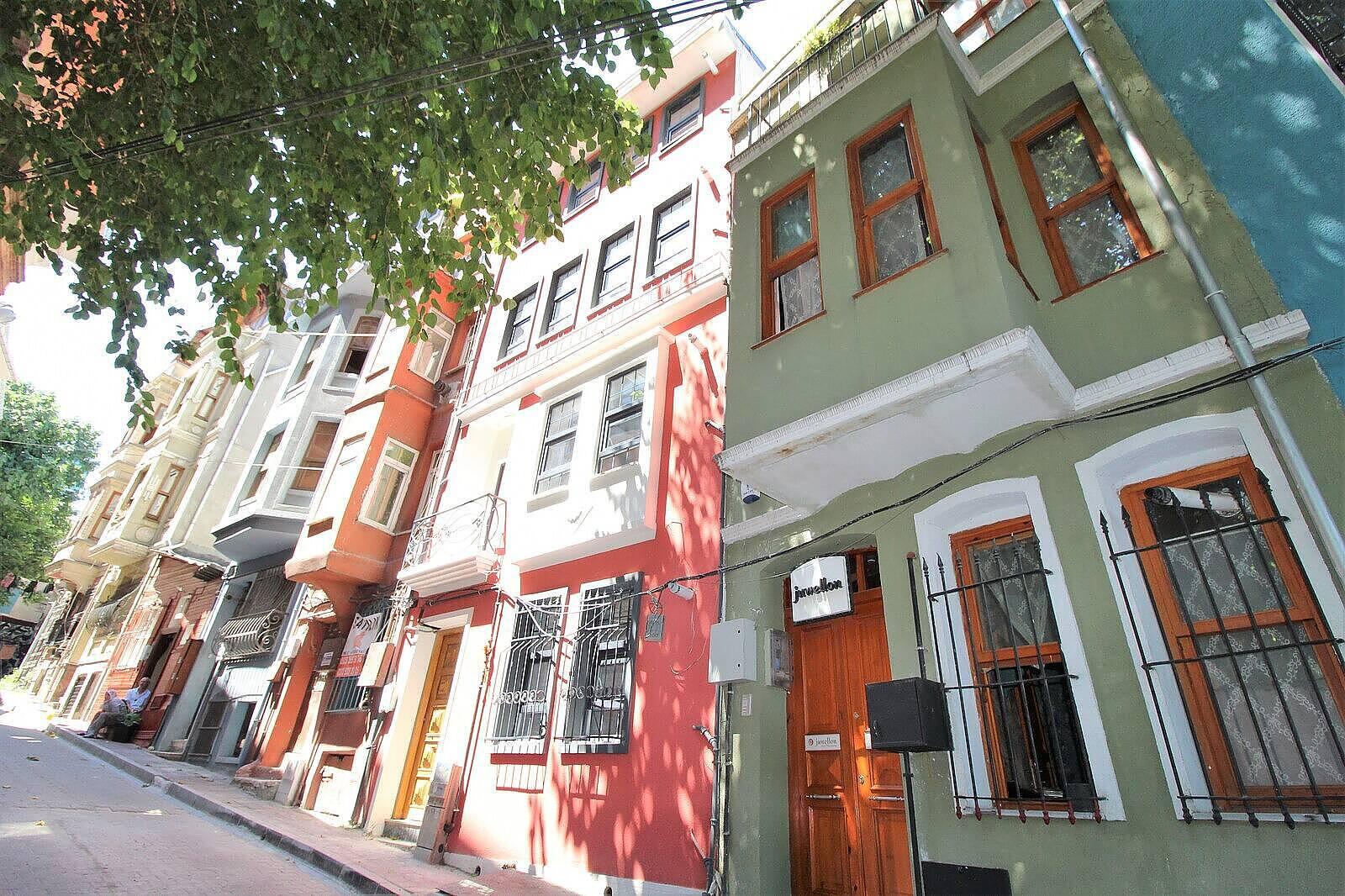 Apartments in Balat, Fatih (IST-01370) — photograph 2