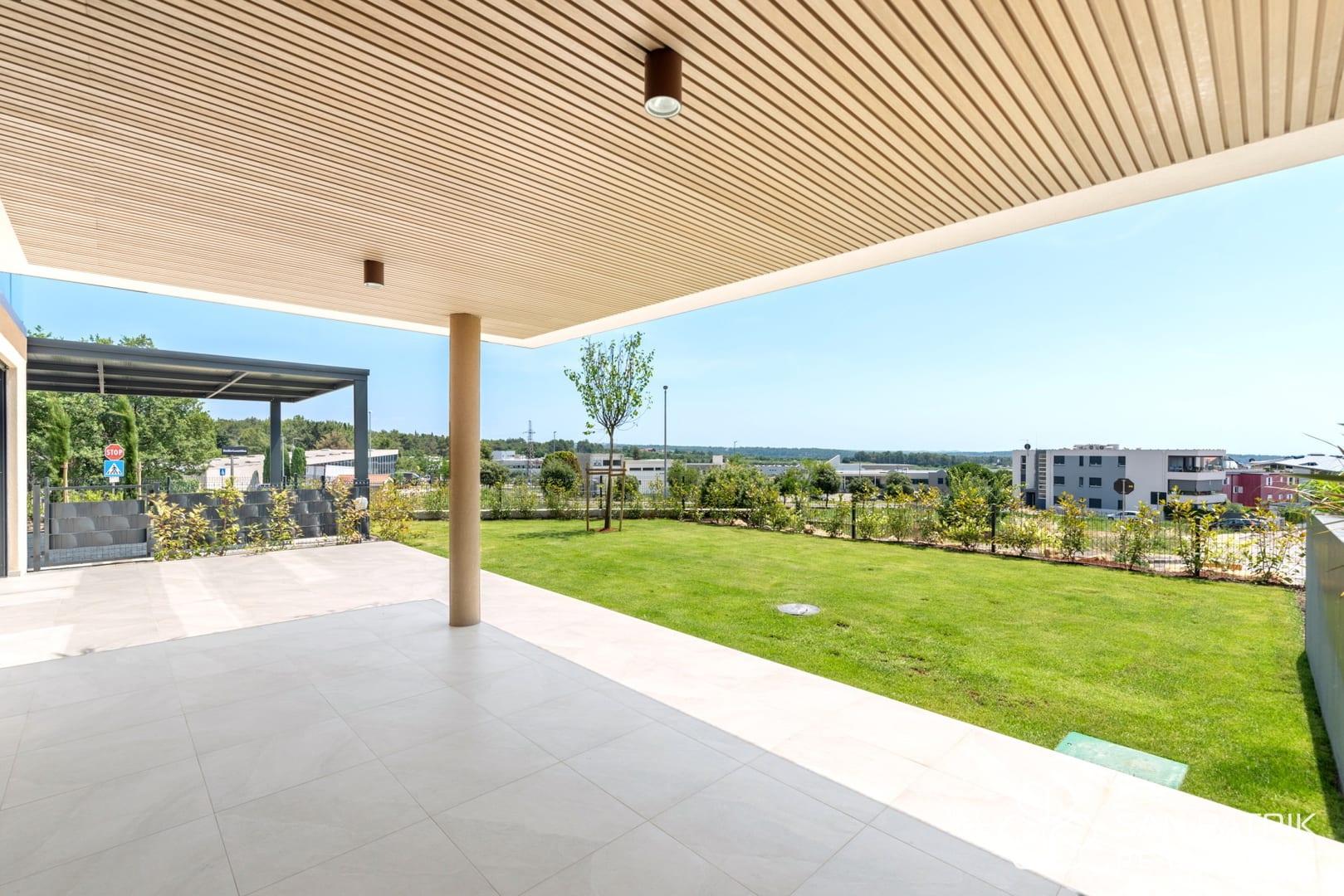 Novigrad Furnished Residence — photograph 5